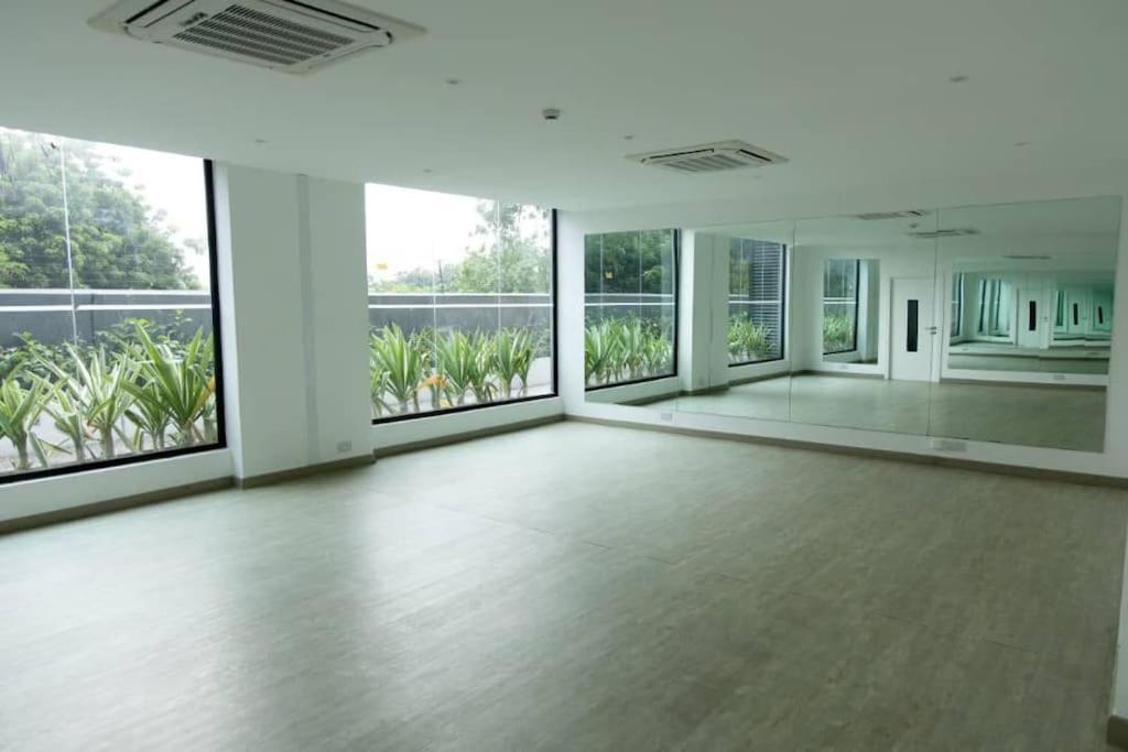 Skyline 1 Bed, Loft 2 @Embassy Gardens Apartment อักกรา ภายนอก รูปภาพ